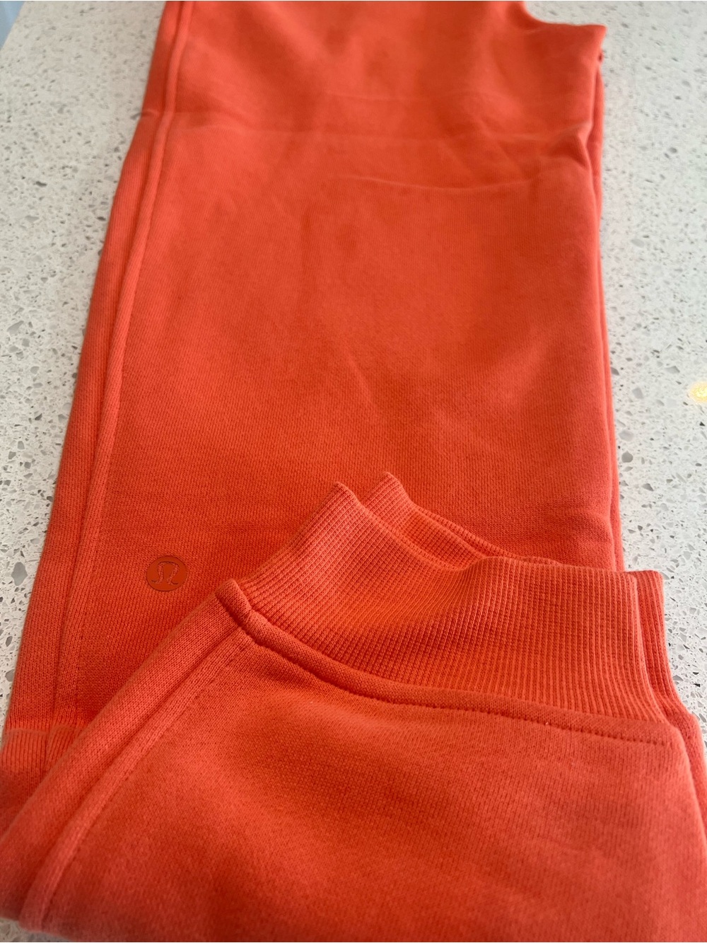 lululemon High-Rise Scuba Jogger in Warm Coral (orange) NEW WITH TAGS ATTACHED - Picture 6 of 12